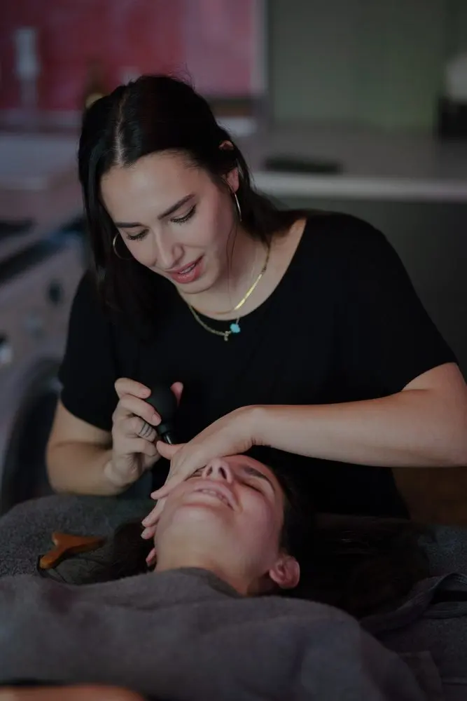 Rüya bei einer Facial-Behandlung